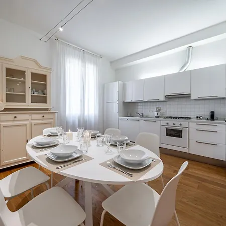 Lejlighed Santo Stefano 76 *